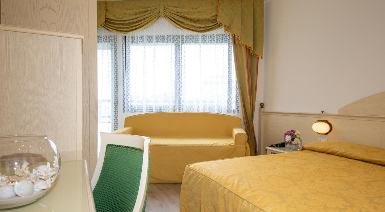Hotel Carlton Τζεσόλο Λίντο Εξωτερικό φωτογραφία