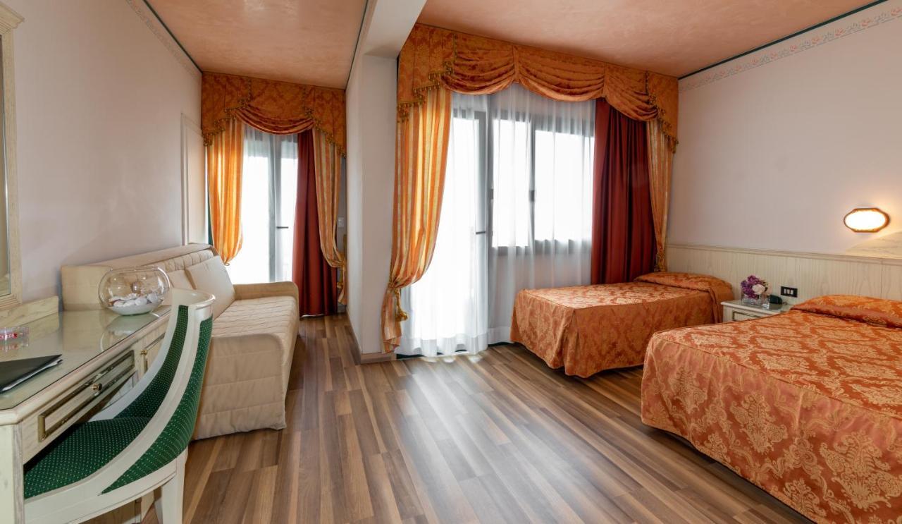 Hotel Carlton Τζεσόλο Λίντο Εξωτερικό φωτογραφία