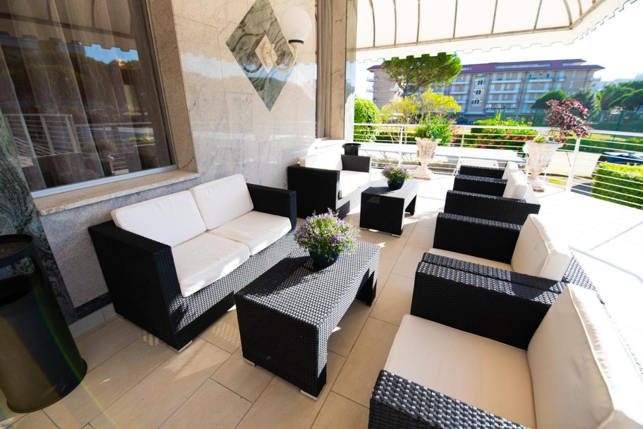 Hotel Carlton Τζεσόλο Λίντο Εξωτερικό φωτογραφία