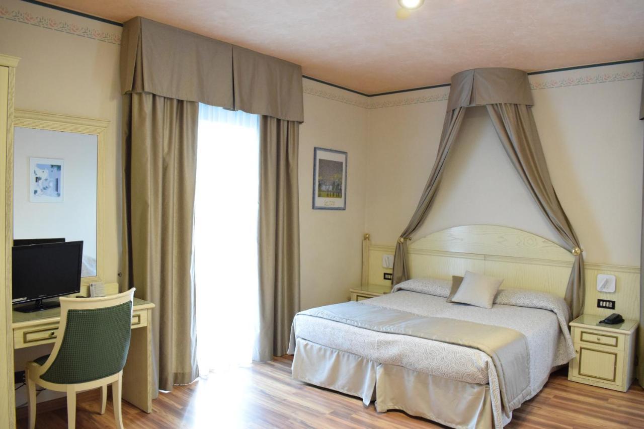 Hotel Carlton Τζεσόλο Λίντο Εξωτερικό φωτογραφία